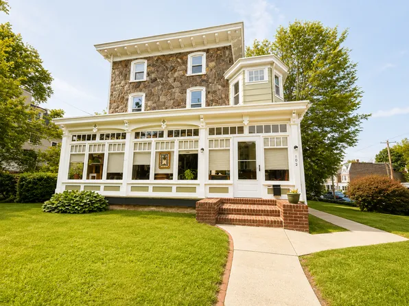 102 East Mt. Airy, 102 E Mount Airy Ave #2-F, Philadelphia, PA 19119
