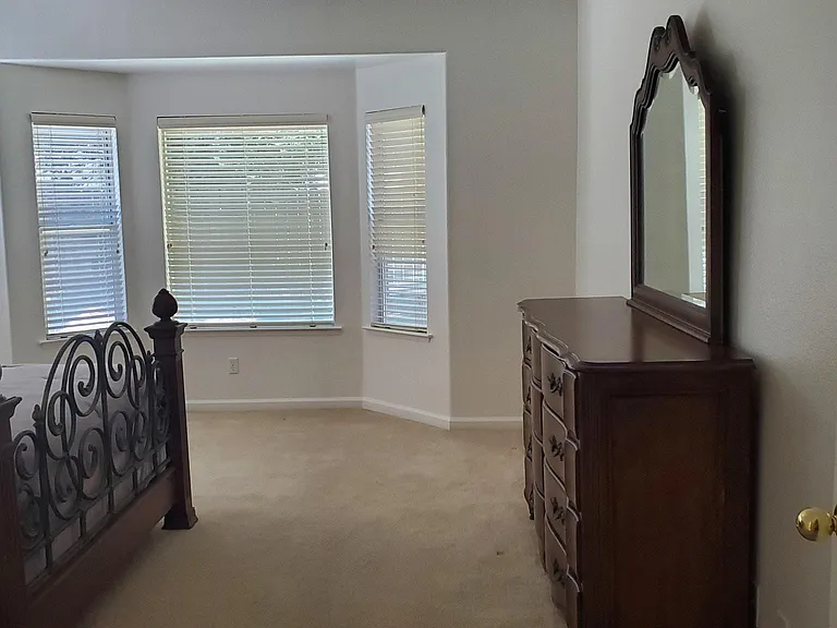 7275 N Recreation Ave — Photo 24