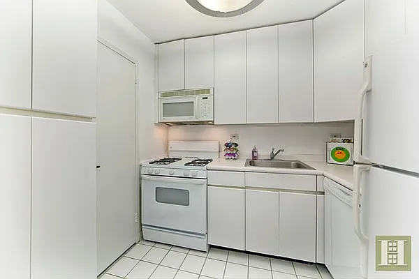 Sold by Halstead Real Estate | media 16