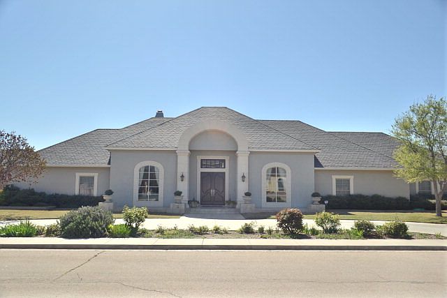 1st image of 35 Muirfield Dr