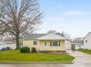 1745 Flower St, Waterloo, IA 50701