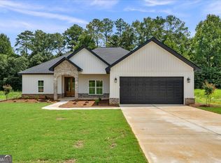 628 Ellie Cir, Dublin, GA 31021