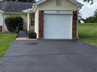 16190 Rose Wreath Ln, Florissant, MO 63034