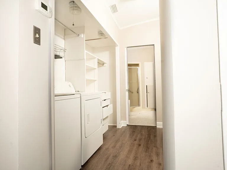 823 S Water St #5F — Photo 9