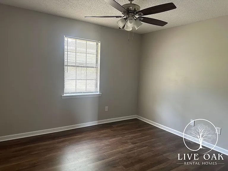 1304 Crossgate Ct — Photo 7