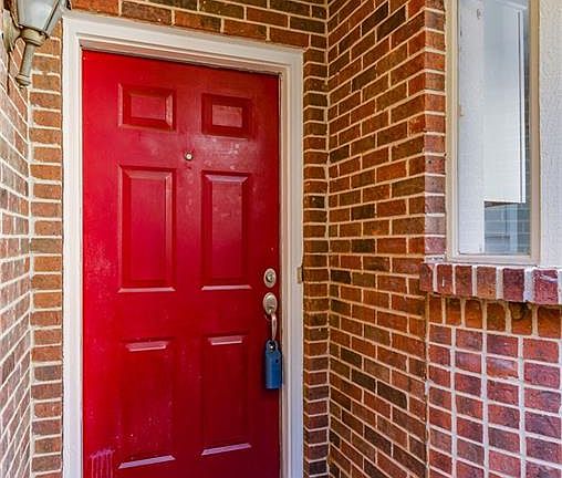 4th image of 1912 Shorewood Dr