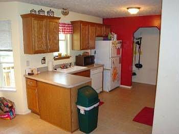 4th image of 3008 W Lombard St