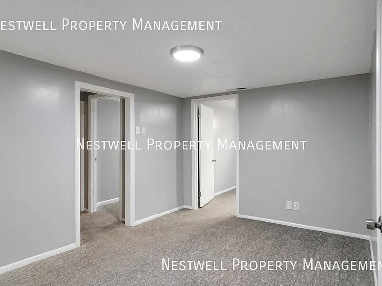 2590 E Wilmington Ave — Photo 14