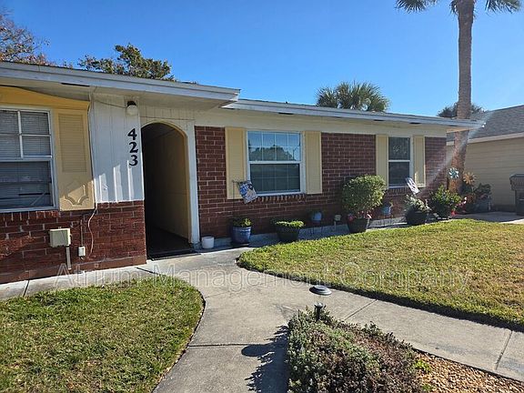 2nd image of 423 Duchess Ct APT B