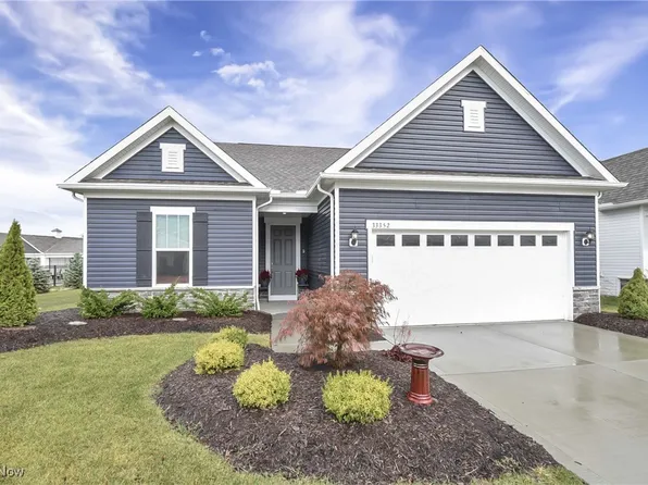 33352 Midship Dr, Avon Lake, OH 44012