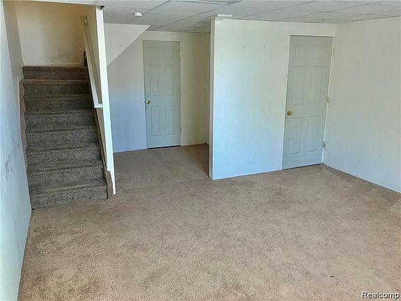 2nd image of 8909 Millington Ct #26