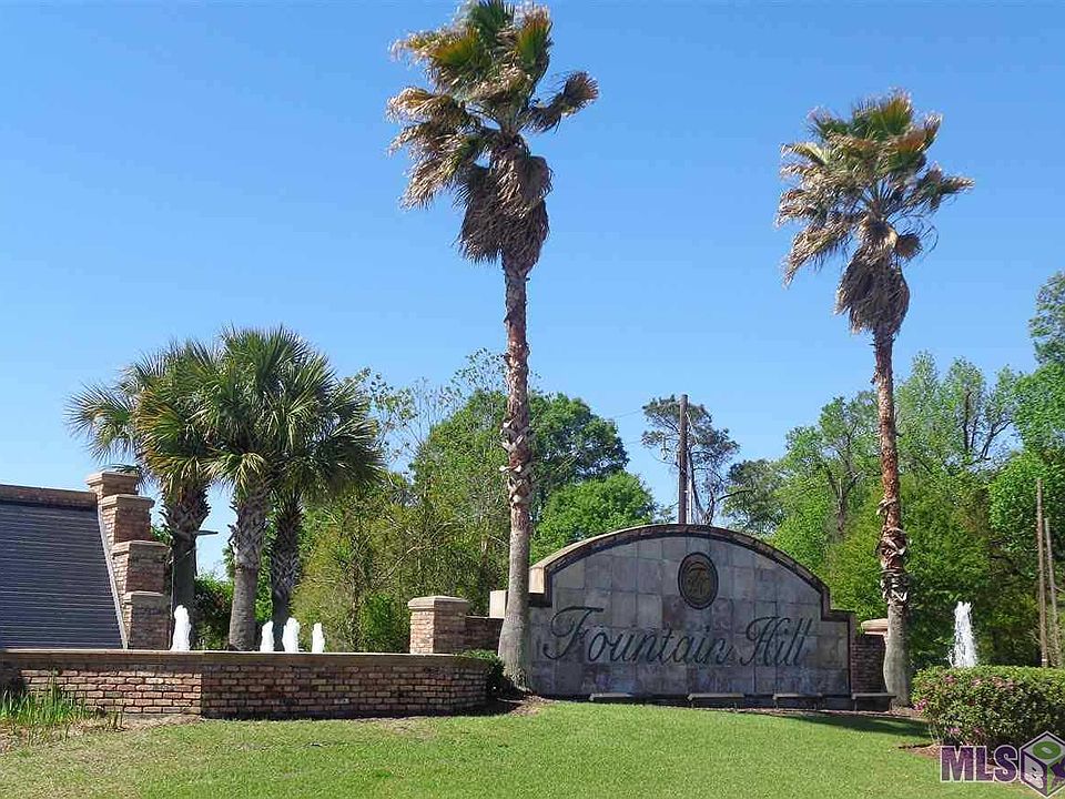 2nd image of 18348 Fountain Hill Blvd