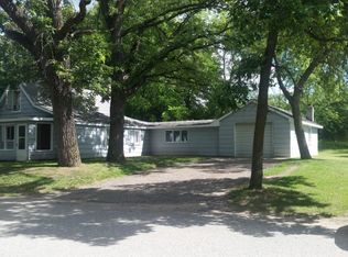 721 Stoughton St W, Cannon Falls, MN 55009