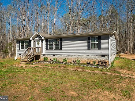 Sits on Almost 6 Acres!