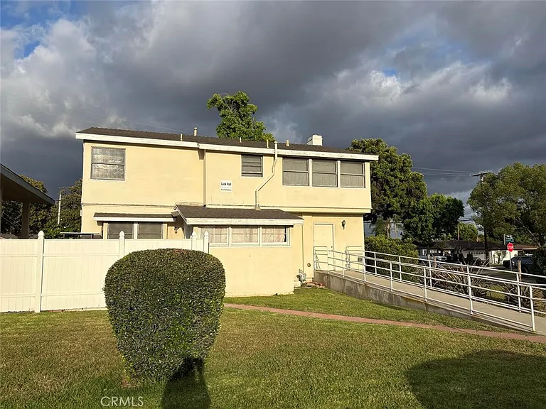 10007 Cole Rd — Photo 3