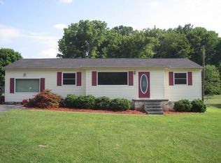 2512 Crescent Club Dr, Hixson, TN 37343