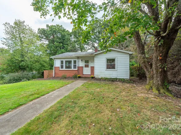 204 Northeast Ave, Swannanoa, NC 28778