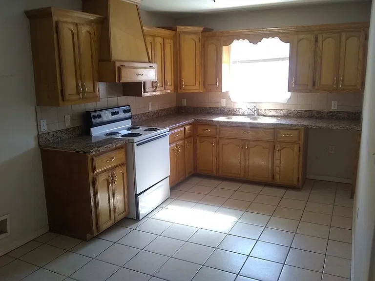 712 Agate St #3 — Photo 6