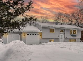 40 212th Ln NW, Oak Grove, MN 55011