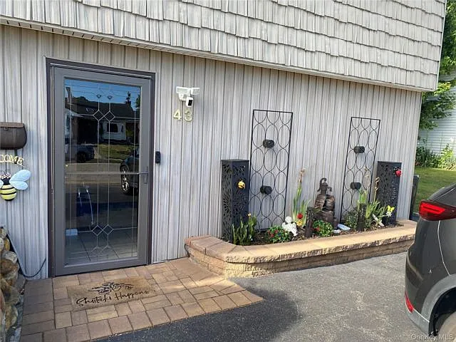 43 Headline Rd — Photo 2