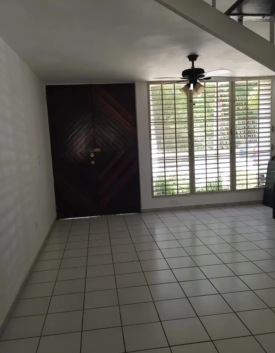 3 bed, 2.5 bath, 2000 sqft, $3,200 — Photo 4
