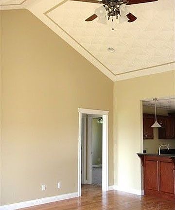 2nd image of 437 Cabernet Dr