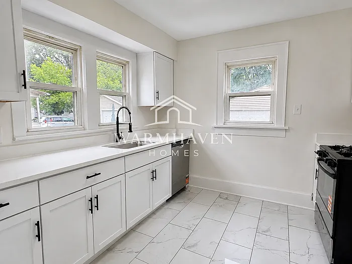 2137 12th St SW — Photo 6