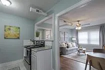 720 & 722 W 37th St — Photo 24