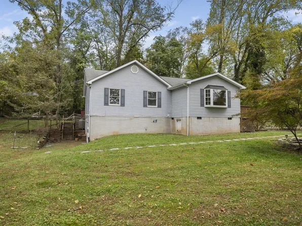 620 Mordington Ave, Charles Town, WV 25414