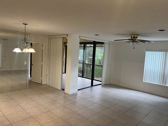 5th image of 2602 Carambola Cir N #1889