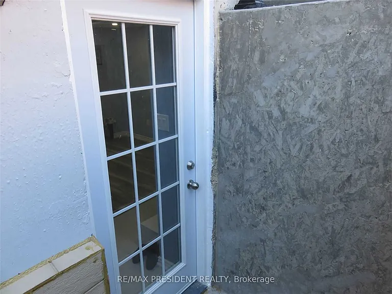 32 Ventura Ave #BASEMENT — Photo 3