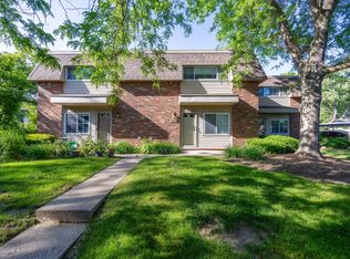 533 Longshore Dr #B-1, Ann Arbor, MI