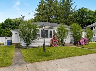 42 Moss St, Fall River, MA 02720