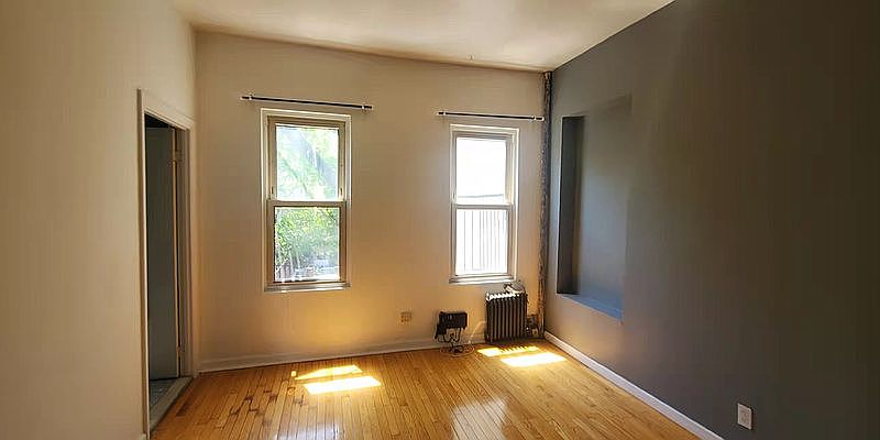 1st image of 100 Kosciuszko St APT 2