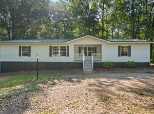 1014 Minnie Sewell Rd, Grantville, GA 30220