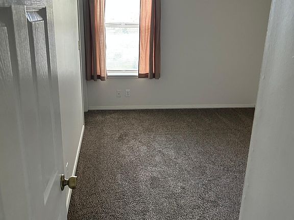 5th image of 25907 Vuemor Ct NW
