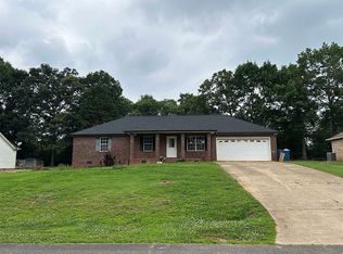 1877 Summerfield Cir, Conover, NC 28613