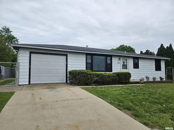 2516 S Airport Rd, Peoria, IL 61607