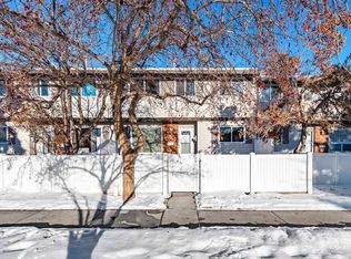 740 S Bracewood Dr SW #55, Calgary, AB T2W 3N3