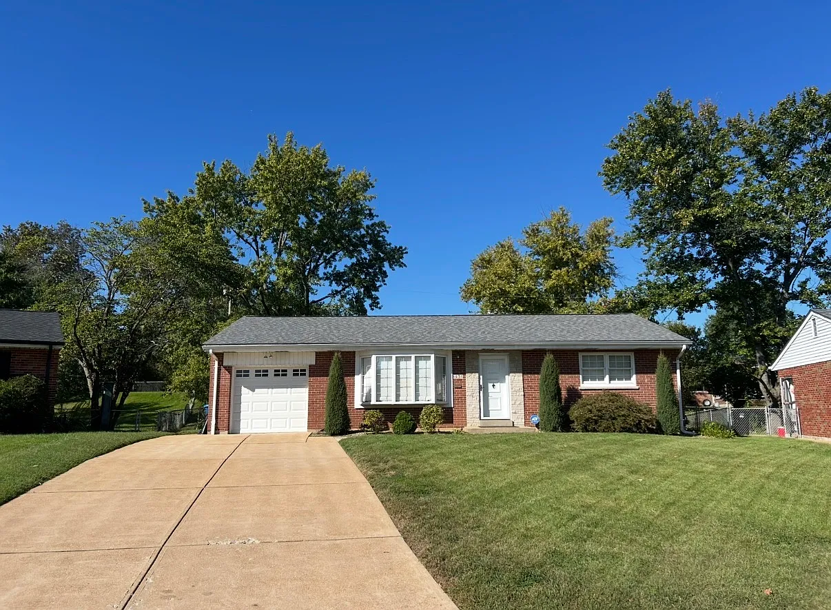 3 bed, 2.5 bath, 1979 sqft, $2,700 — Photo 1