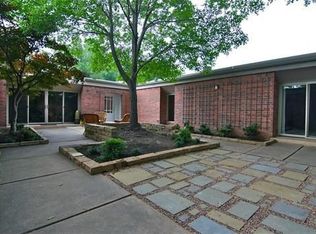 2465 E 73rd Pl, Tulsa, OK 74136