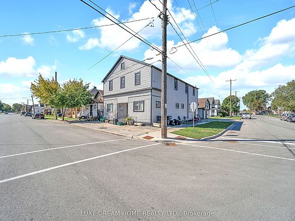 2nd image of 224 Mitchell St