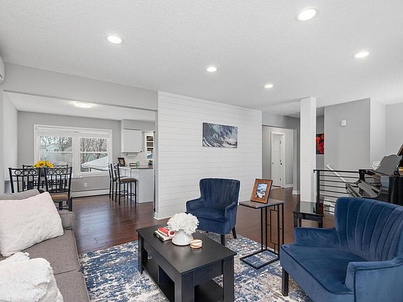 5th image of 2108 Belmont Ln
