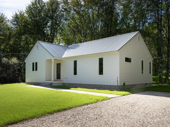 380 Guinea Road, Biddeford, ME 04005