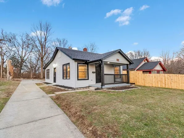 4504 E 43rd St, Kansas City, MO 64130