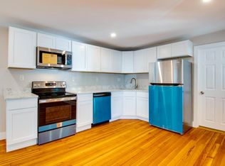 16 Market St #16, Foxboro, MA 02035