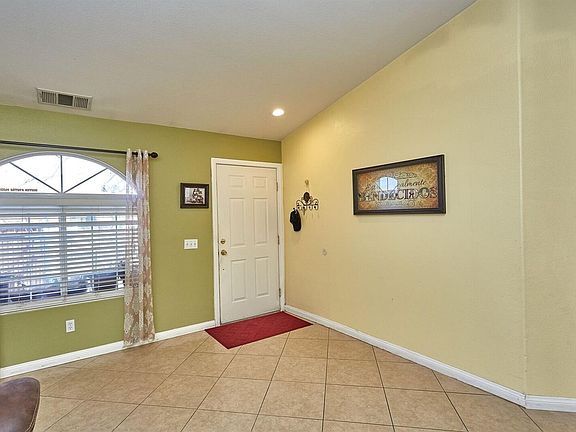 5th image of 14939 Flagstaff Ct