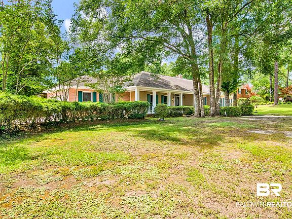 3rd image of 6805 Hunters Ct