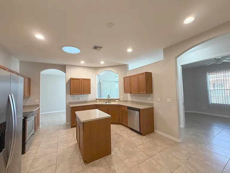 434 N Tangerine Sq SW — Photo 7