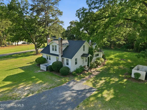 2704 Farm Life School Road, Carthage, NC 28327